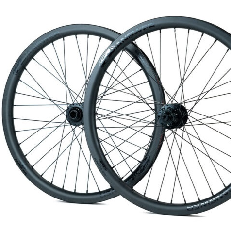 RUEDAS ANSWER LLANTA CARBON